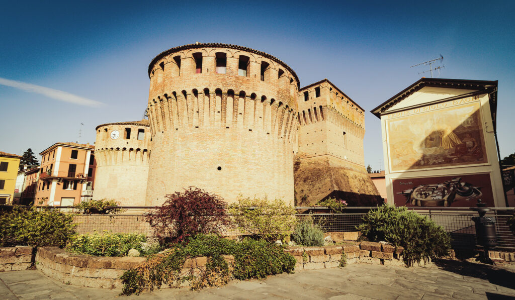 Vista_della_Rocca_Sforzesca_di_Riolo_Terme